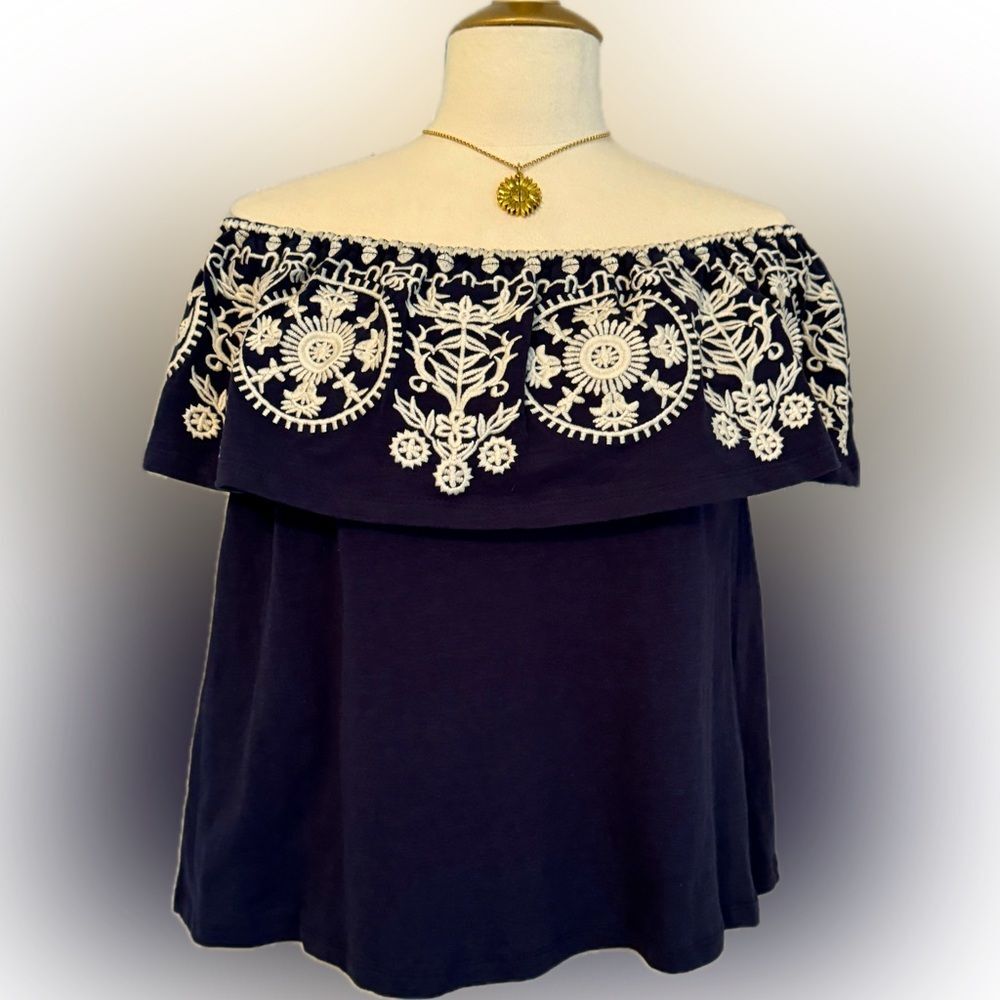 New with tags! Luna Moon off the shoulder top!